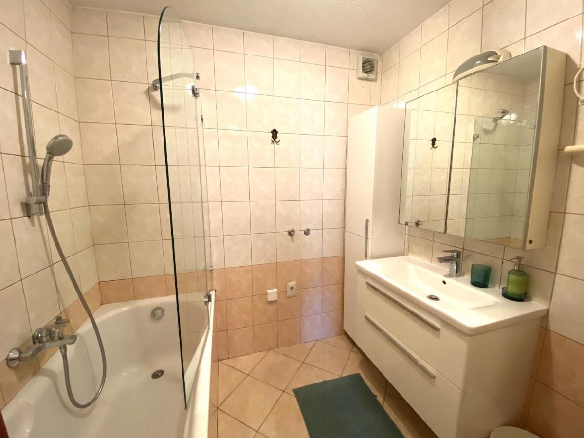 Apartment Above Lake Блед Екстер'єр фото